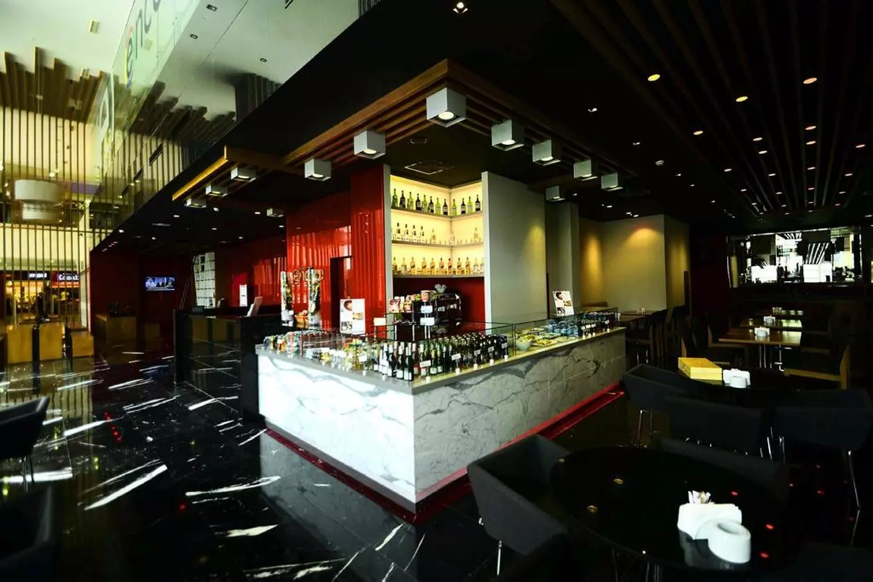 RAMADAENCORE_SHABAVIZ (3).jpg